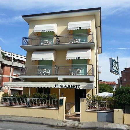 Hotel Margot Lido di Camaiore Exterior photo