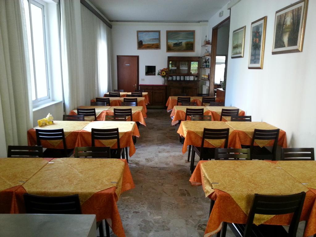 Hotel Margot Lido di Camaiore Exterior photo