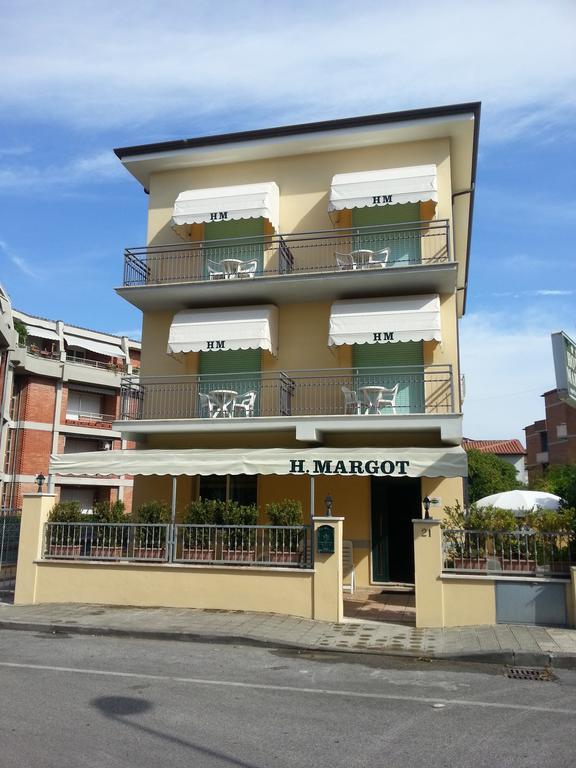 Hotel Margot Lido di Camaiore Exterior photo