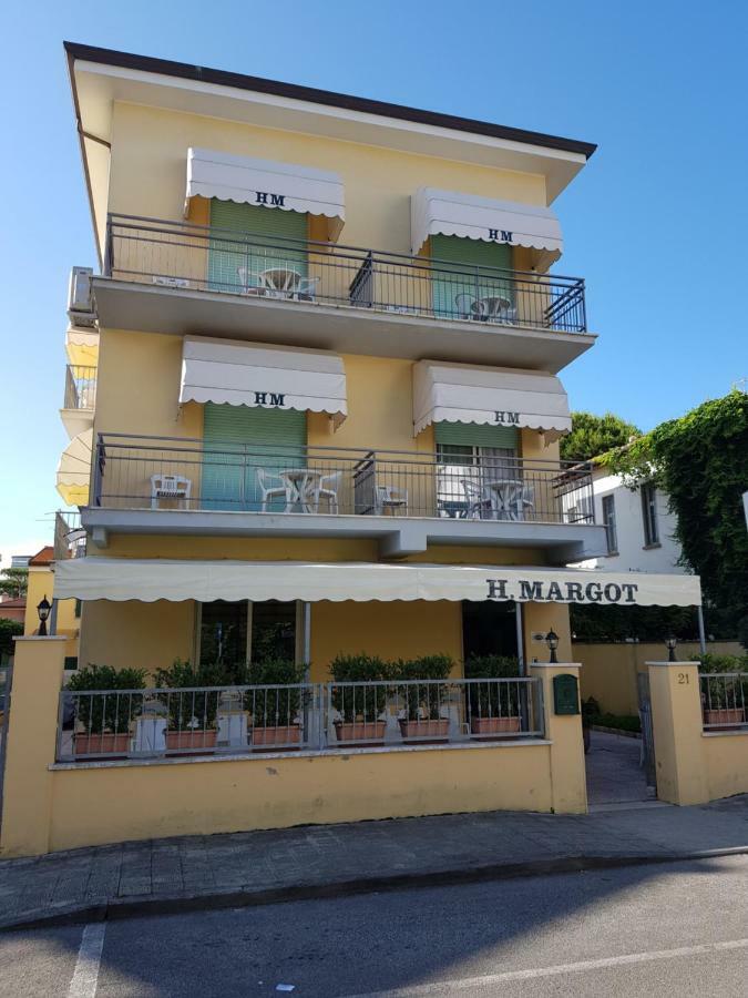Hotel Margot Lido di Camaiore Exterior photo